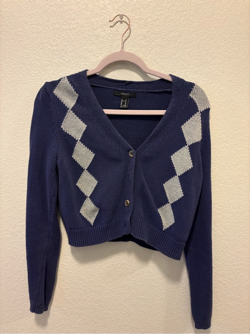 Forever 21 Navy V-Neck Argyle Cropped Sweater